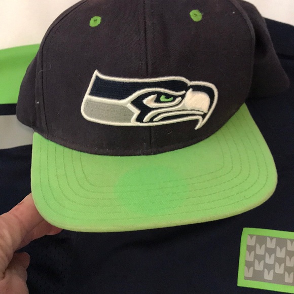 Seahawks jersey and cap - Picture 4 of 7